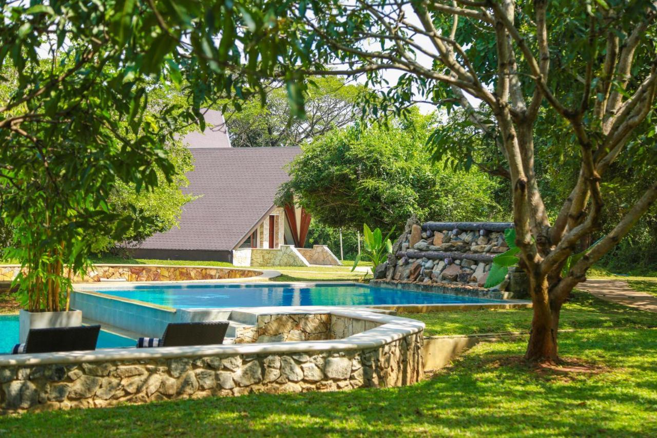Liyya Water Villas Dambulla Esterno foto