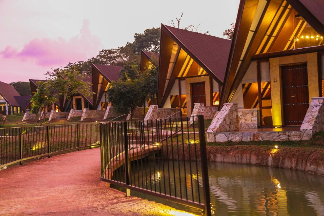Liyya Water Villas Dambulla Esterno foto