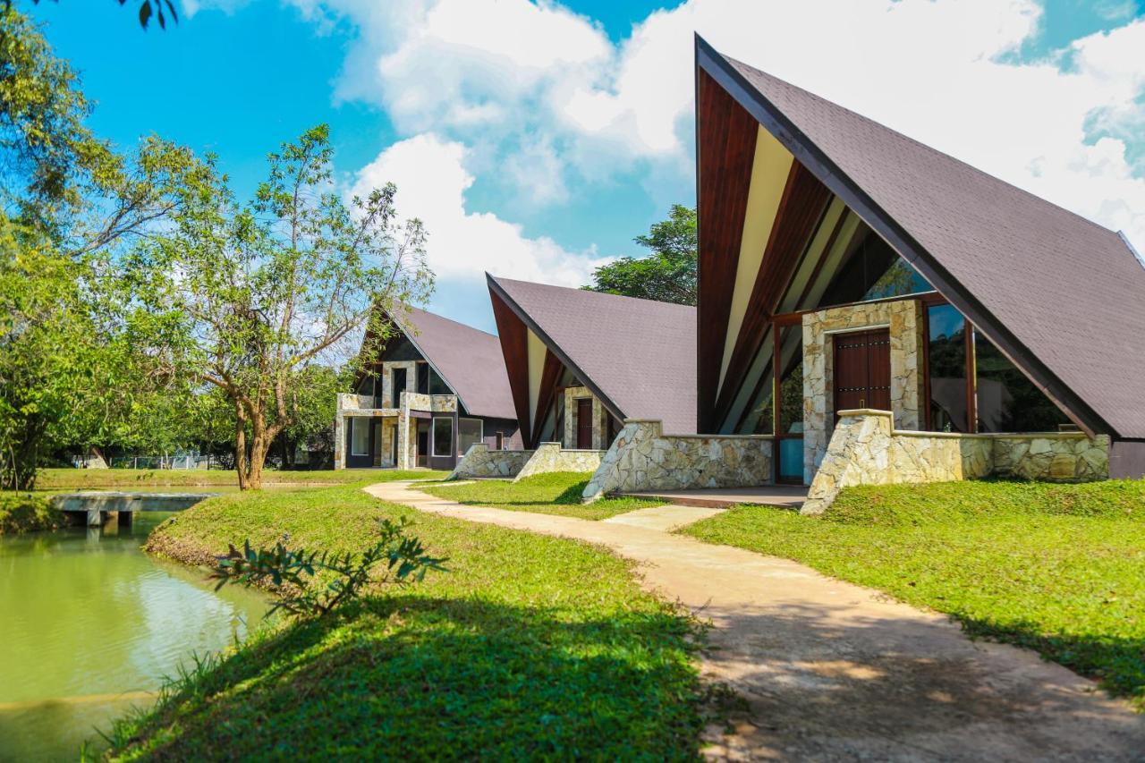 Liyya Water Villas Dambulla Esterno foto