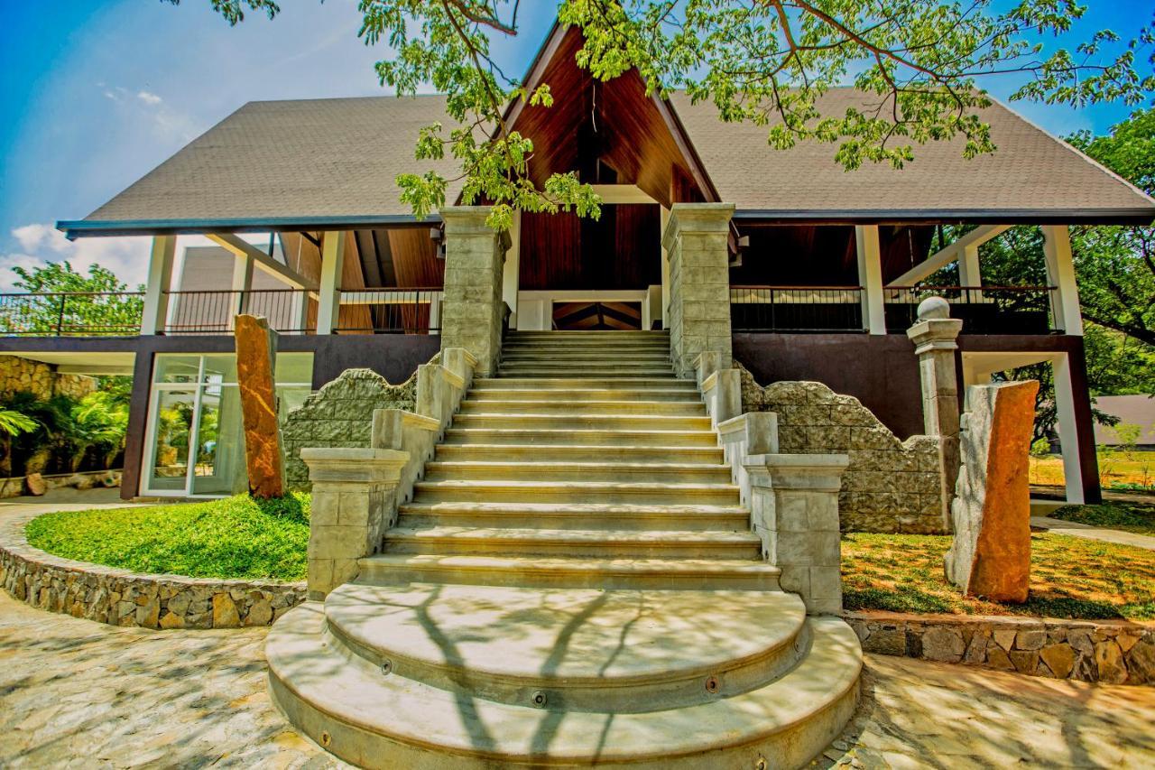 Liyya Water Villas Dambulla Esterno foto